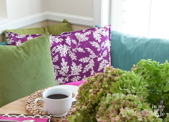 No-sew-pillow-tutorial-using-a-Target-dishtowel