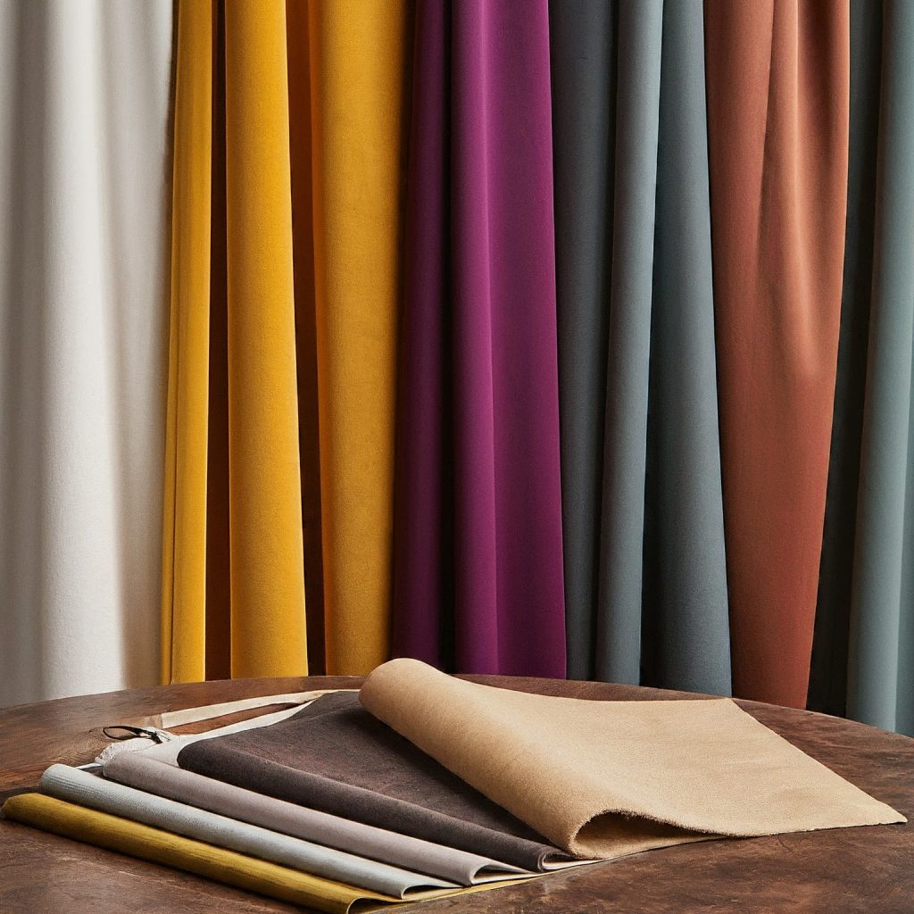 Choose from a variety of pipe and drape fabrics to match your event theme
